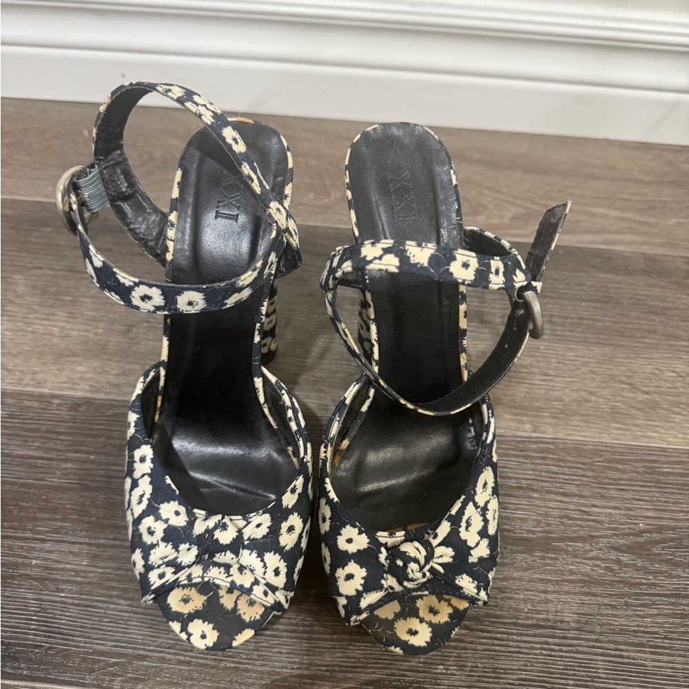 Floral Blue Women's Sandals